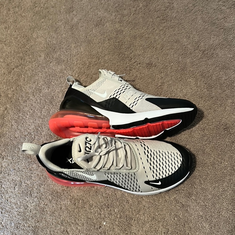 Nike Air 270s